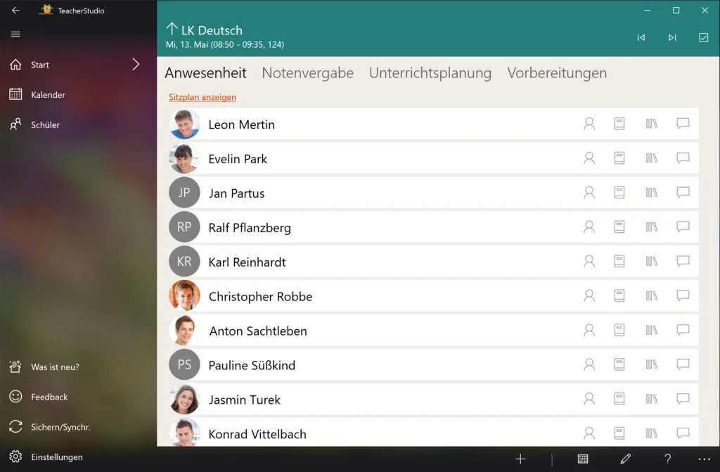 Listenansicht „Anwesenheit“ einer Unterrichtsstunde mit allen Schüler*innen und den Symbolen für Anwesenheit, Hausaufgaben, Arbeitsmittel und Bemerkungen